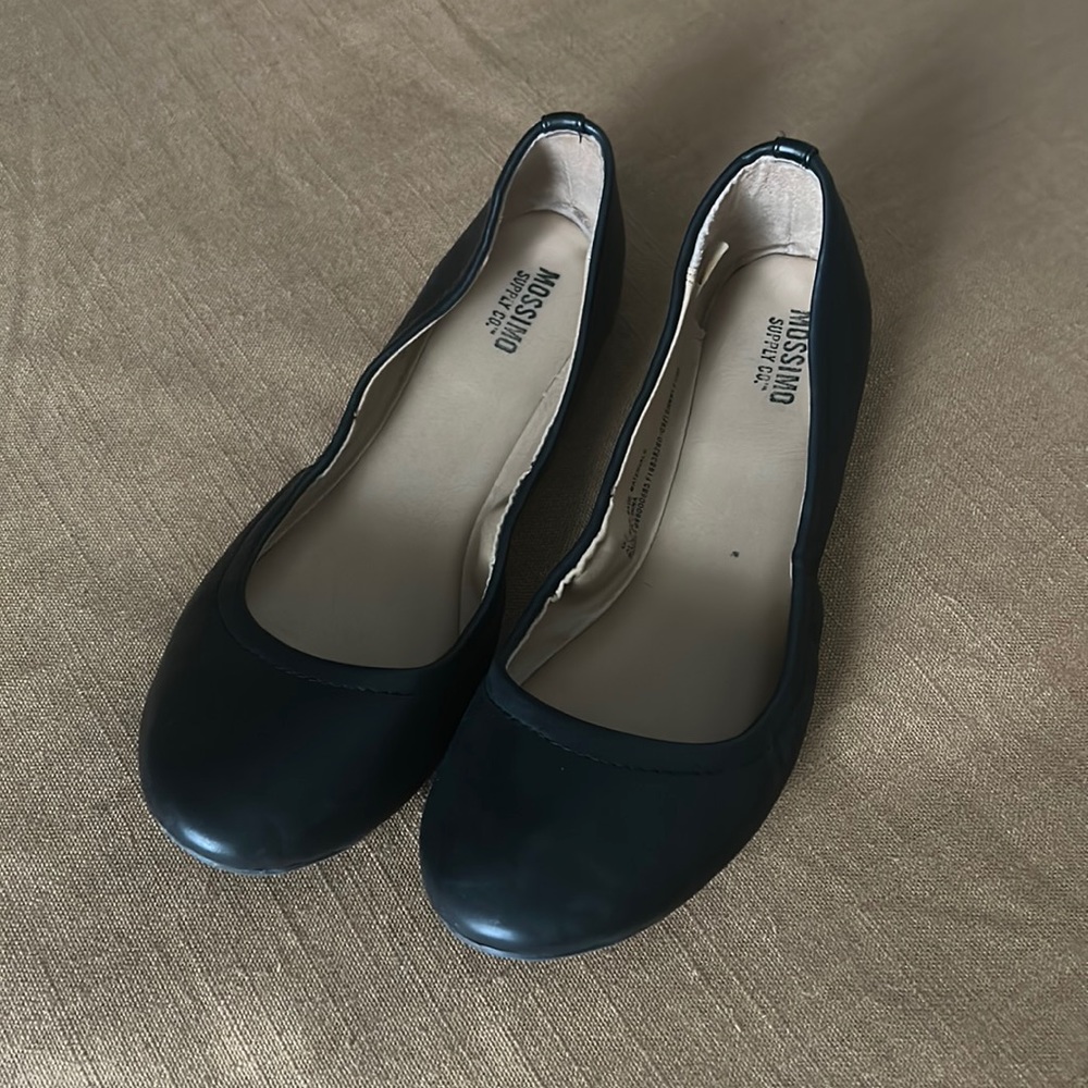 Black Flats